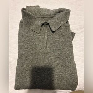 Hollister men’s collared quarter zip size M